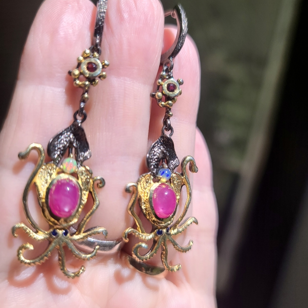 Star Ruby Opal garnet sterling rhodium & gold dramatic octopus 🐙 earrings - Picture 7 of 8